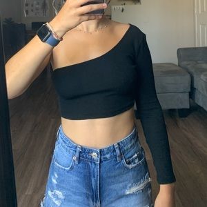 Black Off the shoulder crop top
